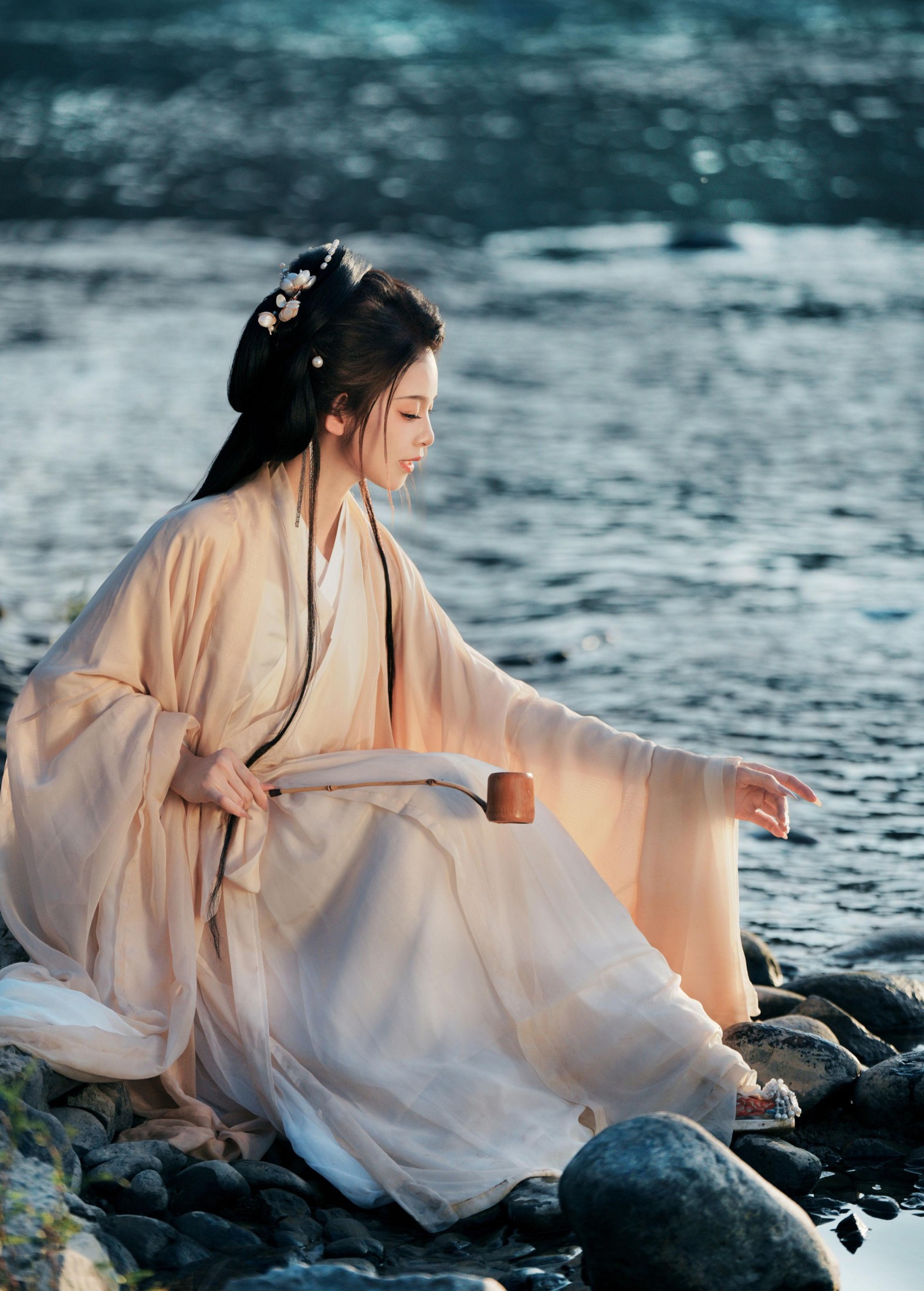 洛宁-唐 – 《魏晋风人像拍摄》[18P] 插图2